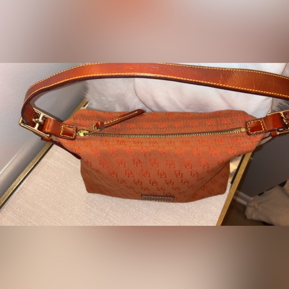 Dooney & Bourke Vintage handbag-burnt orange w/ Leather shoulder - Picture 3 of 11